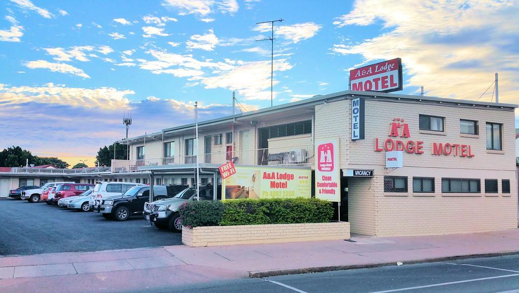 A&A Lodge Motel Emerald Εξωτερικό φωτογραφία